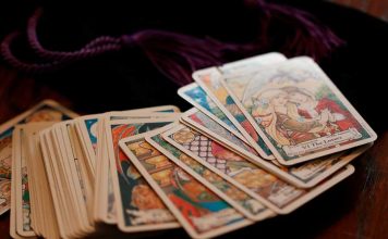 Quais os principais tipos de Tarot e seus benefícios? tipos de tarot
