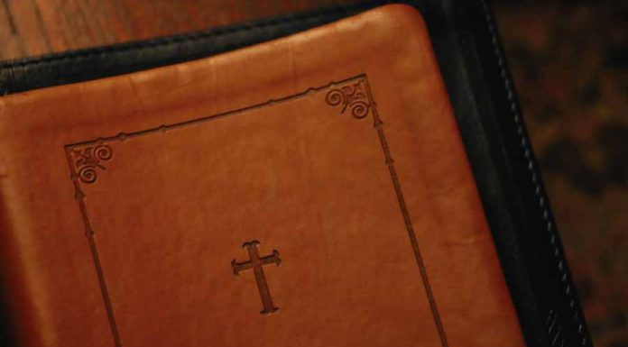 Salmo 90 da Bíblia Sagrada