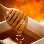 Quais as melhores simpatias com mel para o amor? simpatia com mel