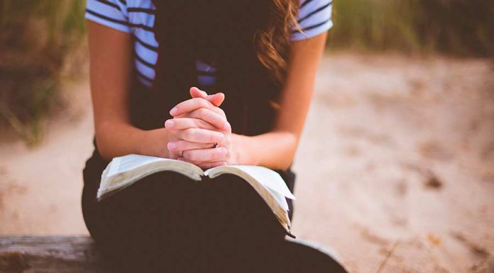 Orações poderosas para quando acordar