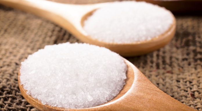 Simpatias Poderosas com o uso de Sal Grosso