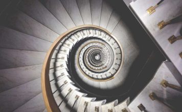 O que Significa Sonhar com Escada