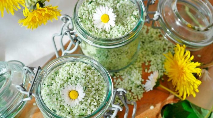 Aprenda banhos de sal grosso para Descarrego Energético