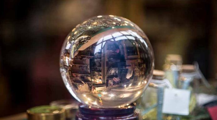 A Magia da Bola de Cristal! magia da bola de cristal