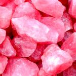 Conheça os mistérios do Quartzo Rosa – A pedra do amor pedra quartzo rosa