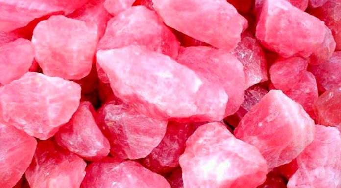 Conheça os mistérios do Quartzo Rosa – A pedra do amor pedra quartzo rosa