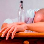 Conheça fortes simpatias para parar de beber 🍷 simpatia para parar de beber