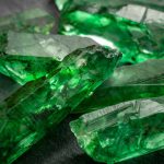 Energias que beneficiam o amor e a saúde: conheça mais sobre a Esmeralda esmeralda