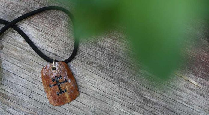 Talismãs Rúnicos – História e Significado de cada pedra talismãs rúnicos