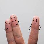 7 dicas de como se livrar da inveja: aprenda a afastar inveja da sua vida afastar inveja