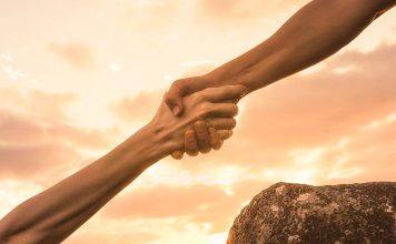 Veja 5 sinais de que você tem a missão nessa vida de ajudar o próximo ajudar quem precisa