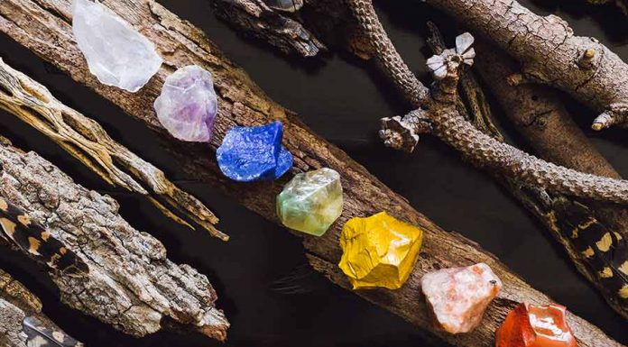 Pedras dos Chakras – Usos e benefícios da ligação entre chakras e cristais