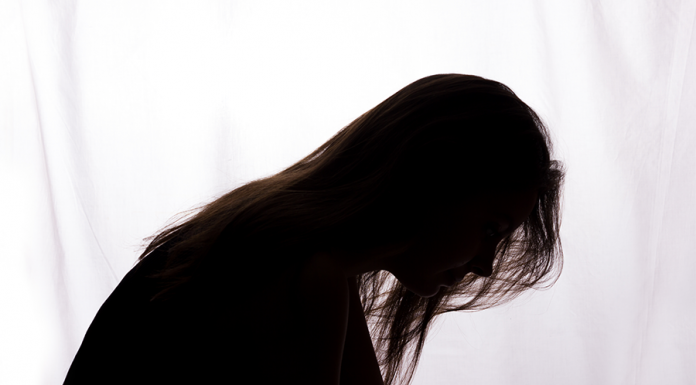 “Estou angustiada” – Insistir em uma relação ruim pode causar algum risco para mim? – Consultora Gislaine