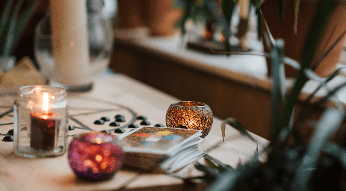 O que perguntar ao baralho cigano? 28 ideias de questões sobre vida amorosa, trabalho, família e dinheiro