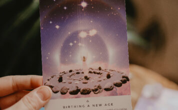 Vidente: o que é? Como trabalham? Previsões para 2021 vidente carta