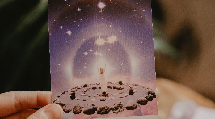 Vidente: o que é? Como trabalham? Previsões para 2021 vidente carta