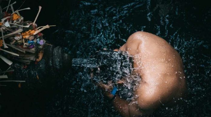 Banho de Iemanjá: os 5 melhores para transformar sua vida Banho de Iemanjá