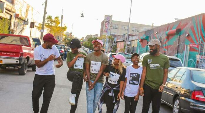 Filosofia Ubuntu: eu sou o resultado do todo Filosofia ubuntu