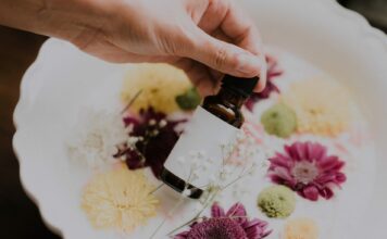 Qual o melhor óleo essencial para atrair o amor?