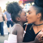 Quais as melhores simpatias para unir mãe e filho? simpatia para unir mae e filho