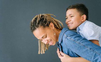 Conheça a oração para unir mãe e filho | Viva a felicidade