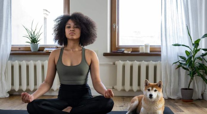 Descubra como aliviar crise de ansiedade com Yoga Como aliviar crise de ansiedade com Yoga