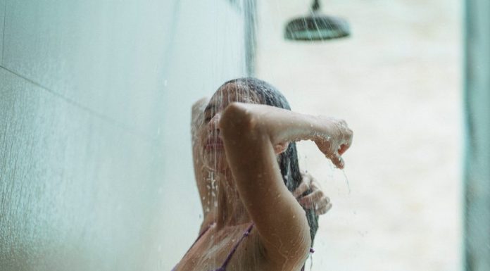 Aprenda a fazer seu mantra do banho – Isso pode te trazer calma e alívio! Mantra para o banho