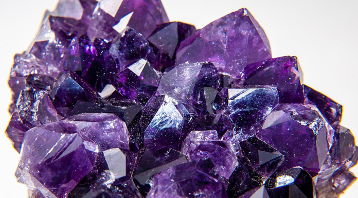 Tudo sobre a pedra ametista – significado e como usá-la! 💜 Amestista significado