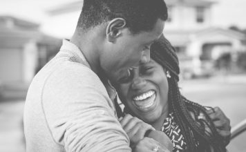 Como saber se ele gosta de mim? – Dicas para entender melhor o amor! como saber se ele gosta de mim