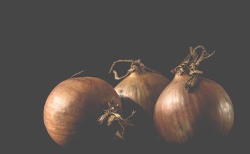 Simpatia da cebola com açúcar, conheça os diferentes rituais