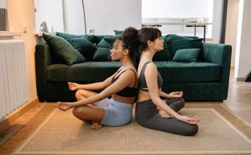 Entenda a sororidade e saiba como ela pode melhorar o nosso mundo Yoga para iniciantes