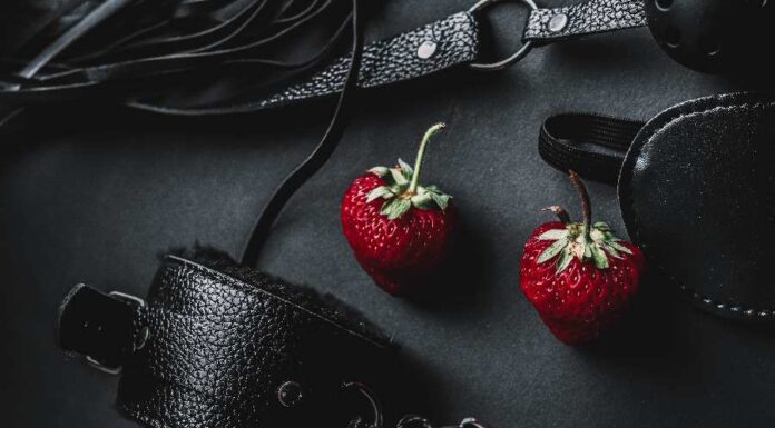 Não caia na rotina: dicas para apimentar o sexo ❤️ Dicas para apimentar o sexo