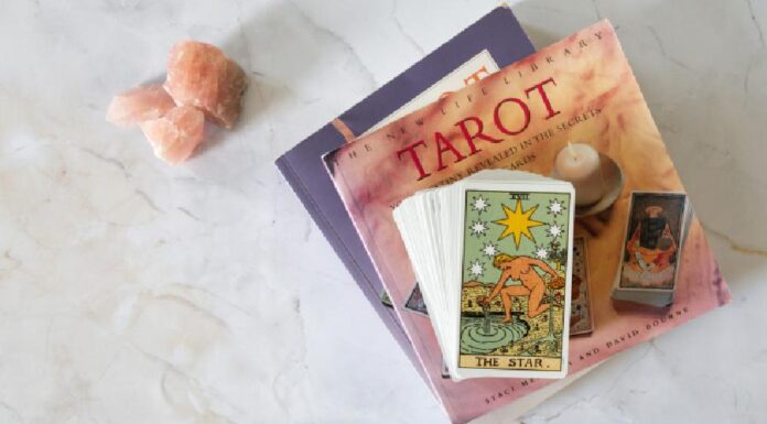 Carta Estrela no Tarot: conselho para a sua jornada Estrela Tarot Conselho