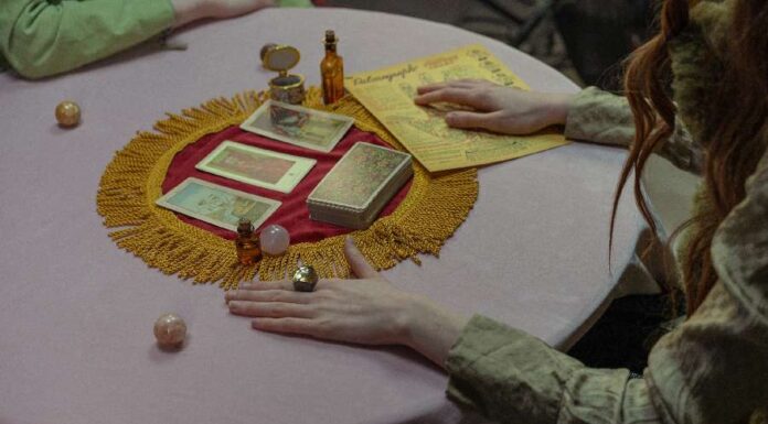 Baralho cigano do amor – Significado das cartas ciganas para o amor Métodos de tiragem baralho cigano