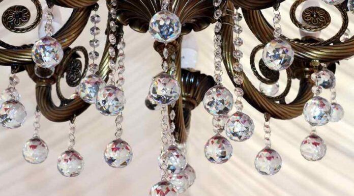 Como usar cristal multifacetado no Feng Shui? Cristal multifacetado feng shui