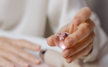 Yoni egg: cristais e a saúde sexual feminina. Yoni egg