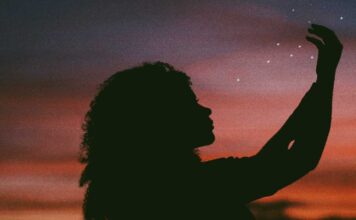 O Autoconhecimento por meio das estrelas, por Ana Lúcia