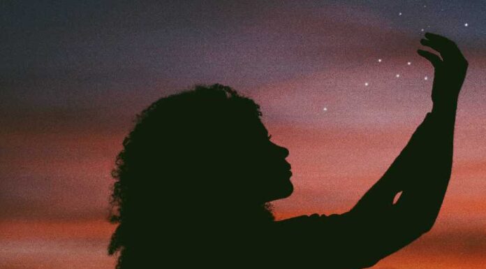 O Autoconhecimento por meio das estrelas, por Ana Lúcia