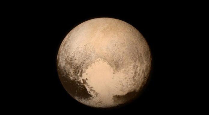 Plutão retrógrado, tendências e cuidados: saiba como se preparar, por Tatiana Marinho