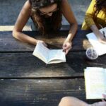 Signos compatíveis: Encontre o Amor Através da Astrologia, por Deborah de Obá