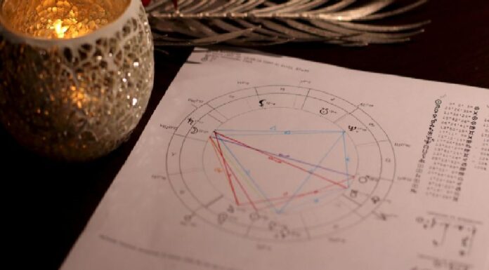 Trígono entre Vênus e Saturno, por Deborah de Obá Trígono entre Vênus e Saturno